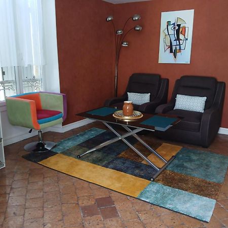 Sanyo Apartment Бриар Екстериор снимка